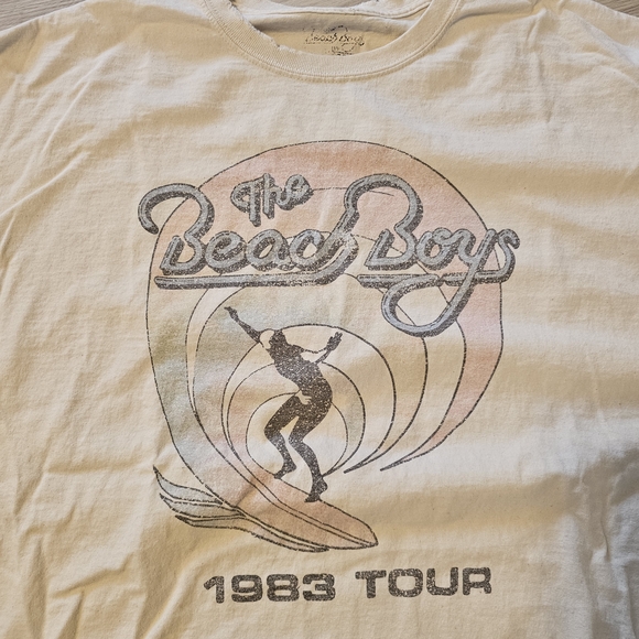 The Beach Boys 1983 tour Graphic Tee - Picture 3 of 4